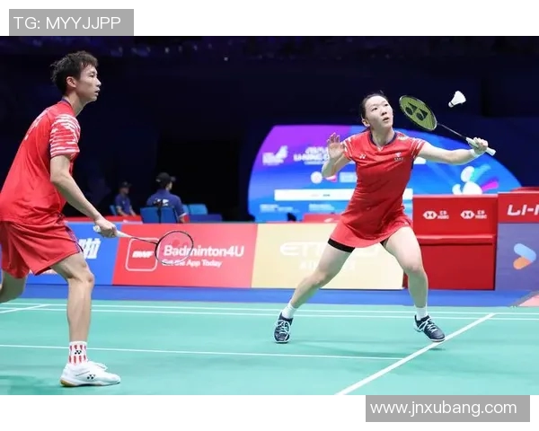 羽毛球战术排行榜揭晓深圳羽毛球队荣获第三名成就辉煌