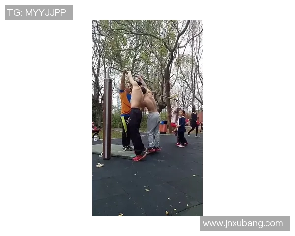 成都滑板队的蜕变之旅：从街头文化到极限运动的先锋探索